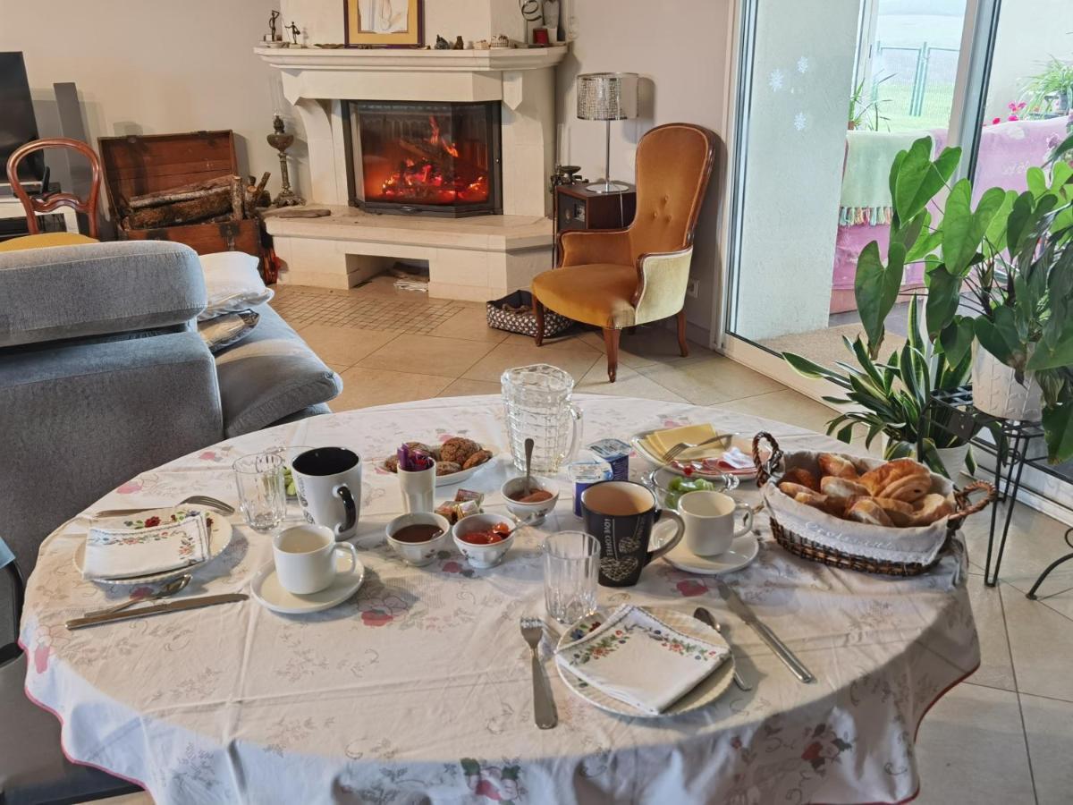 Les Hauts De Grazac, Chambres Et Tables D'Hotes Grazac  エクステリア 写真