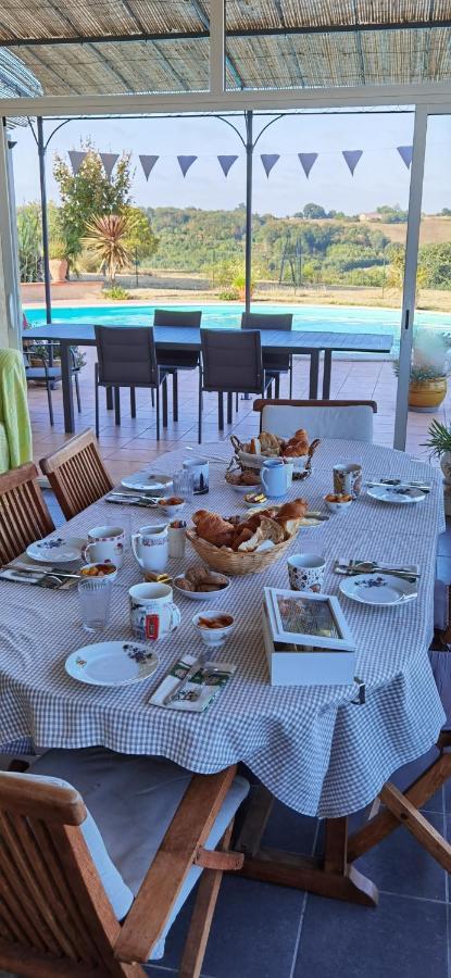 Les Hauts De Grazac, Chambres Et Tables D'Hotes Grazac  エクステリア 写真