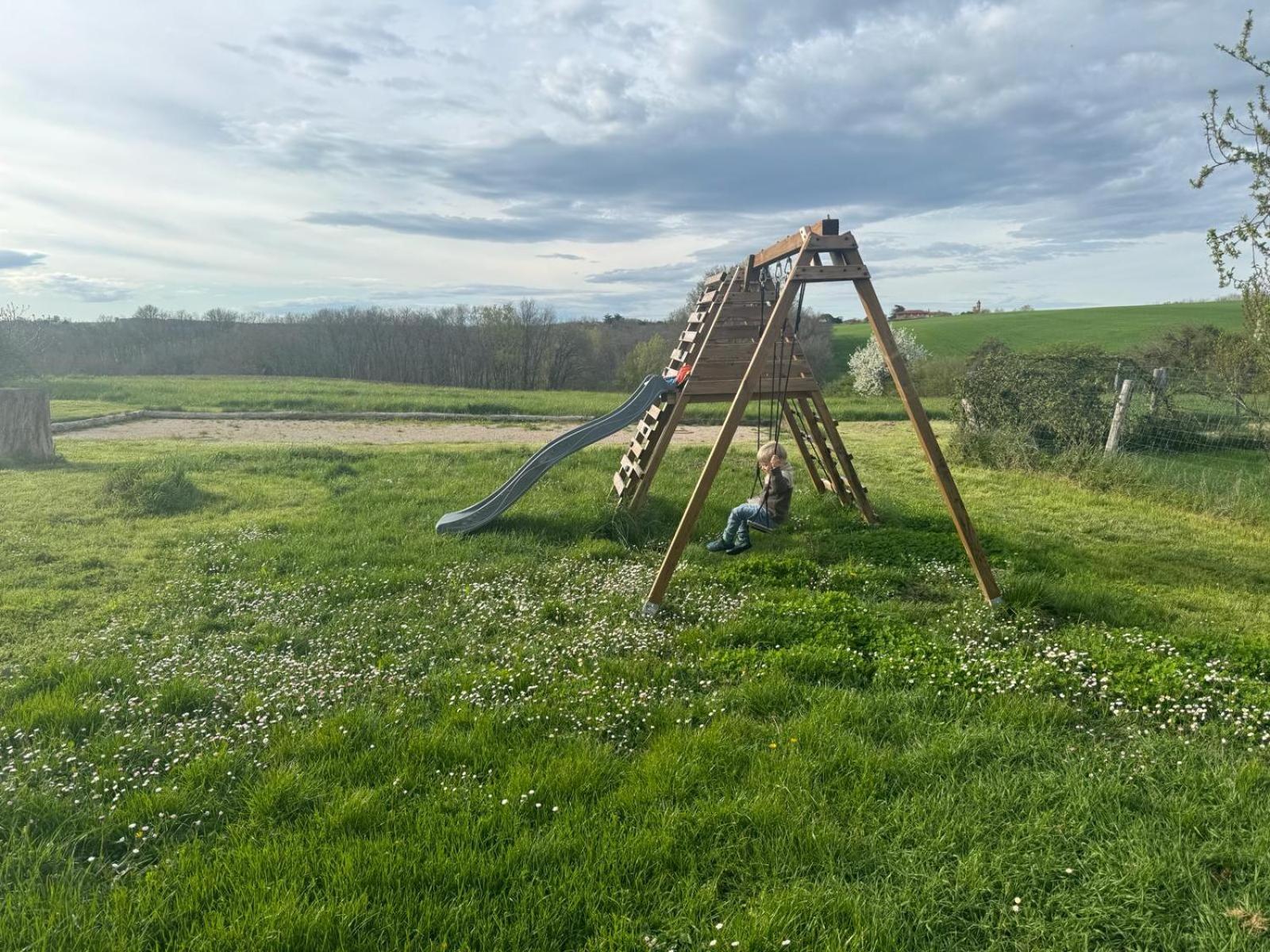 Les Hauts De Grazac, Chambres Et Tables D'Hotes Grazac  エクステリア 写真